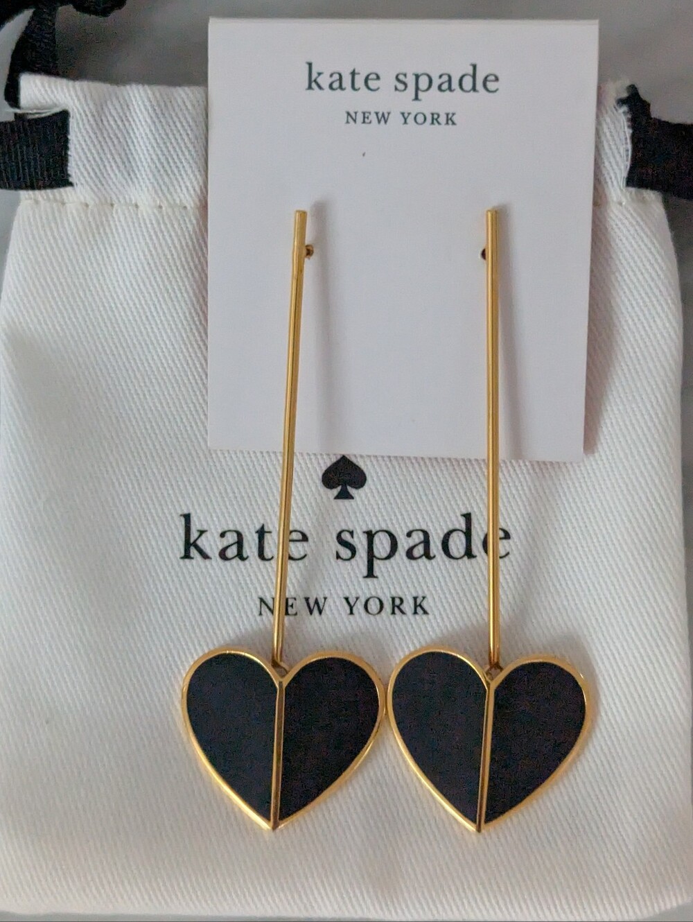 NWT kate spade Heritage Spade ♠️ with Black Heart Drops